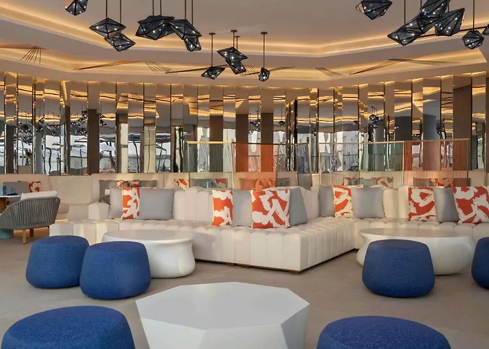 So/ Uptown Dubai Hotel